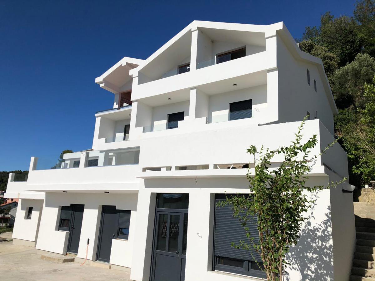 Apartments Palit Rab Exteriör bild